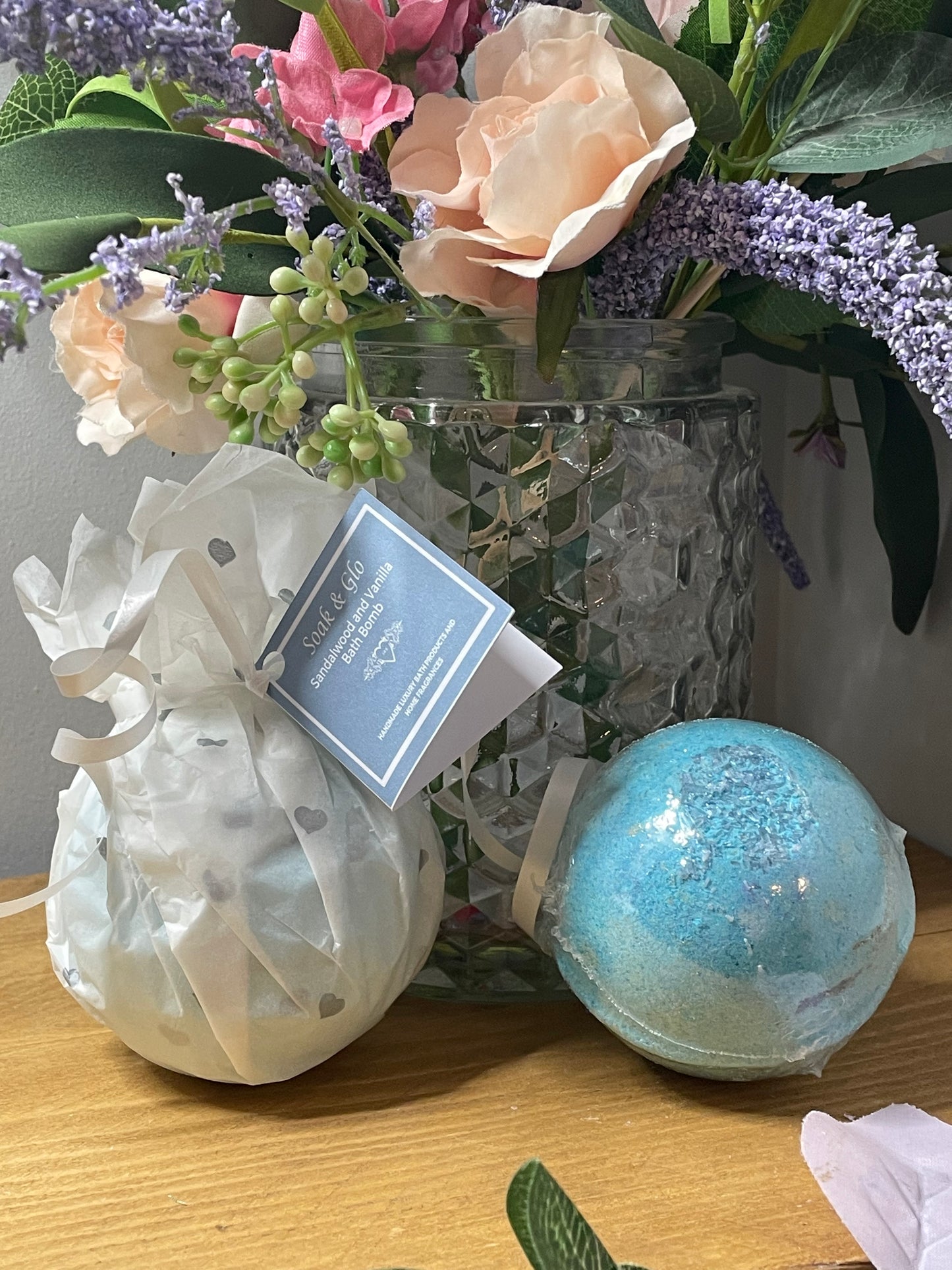 Sandalwood and Vanilla Bath Bomb