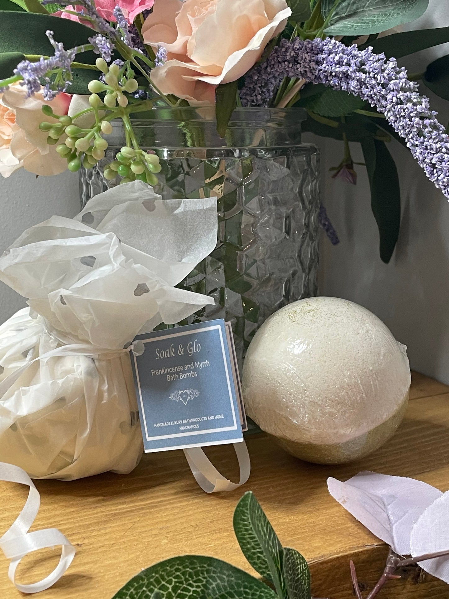 Frankincense and Myrrh Bath Bomb